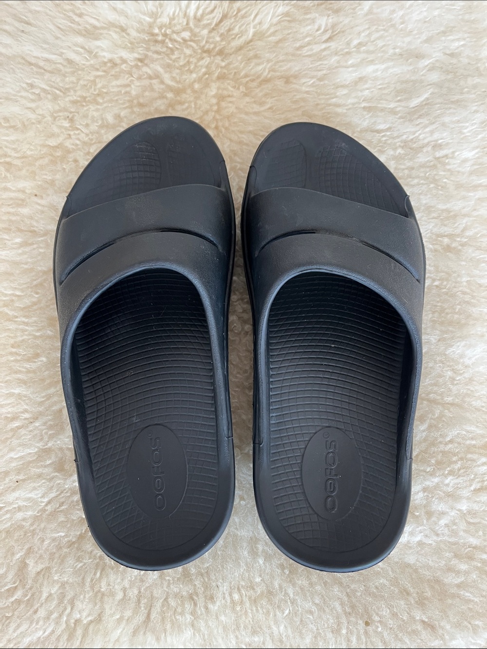 OOFOS Black OOahh Slide - Impact-Absorbing Recovery Sandal
